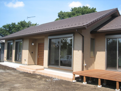 拡がりがあるバリアフリーの平屋住宅